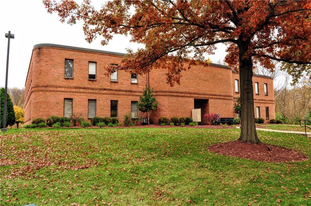 2550 Boyce Plaza Road, Unit 204 Pittsburgh, PA 15241 - Photo 3 of 24