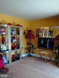 1352 Kenton Road Baltimore, MD 21234 - Photo 7 of 28 Living Room