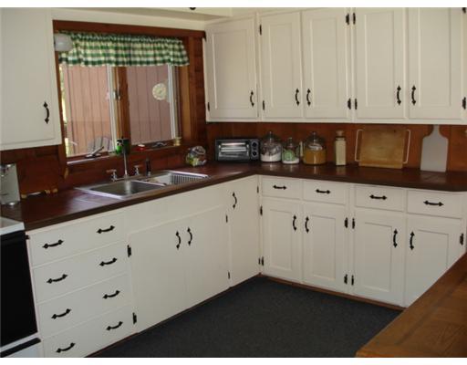1333 River Road Bucksport, ME 04416 - Photo 2 of 25 Kitchen.