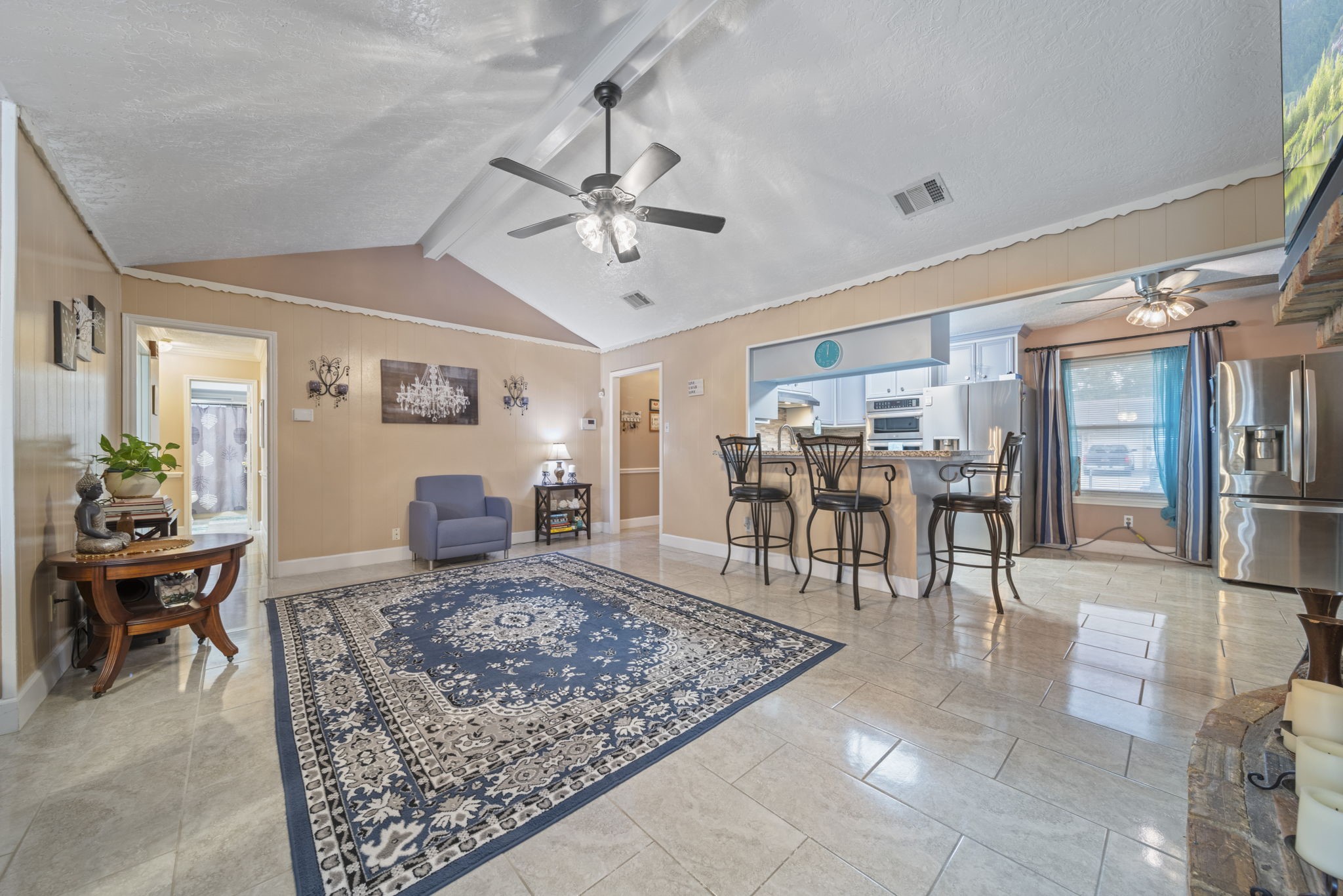 3805 Darling Street Pasadena, TX 77503 - Photo 4 of 23 a living room with furniture and wooden floor