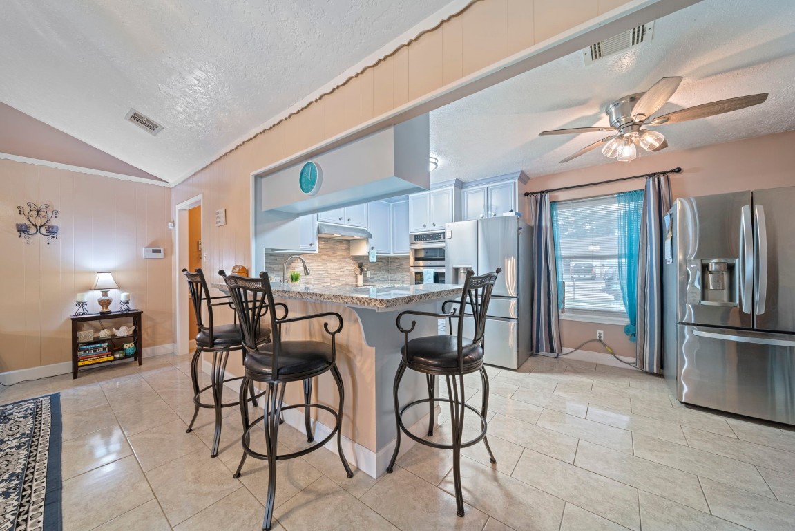 3805 Darling Street Pasadena, TX 77503 - Photo 23 of 23 a view of a dining room kitchen and a window