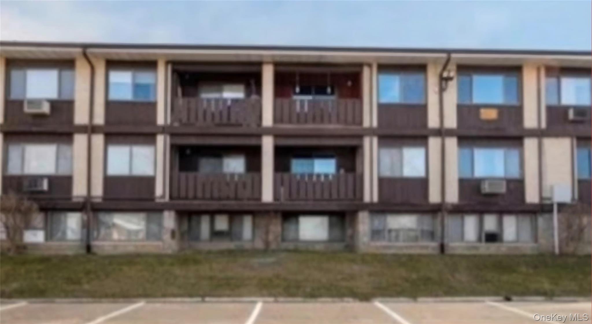 250 North Main Street, Unit F20 Spring Valley, NY 10977 - Photo 1 of 11