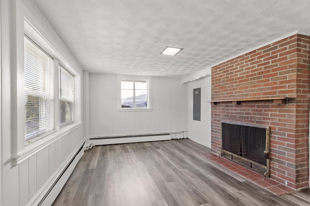 175 Jenness Street Lynn, MA 01904 - Photo 5 of 32