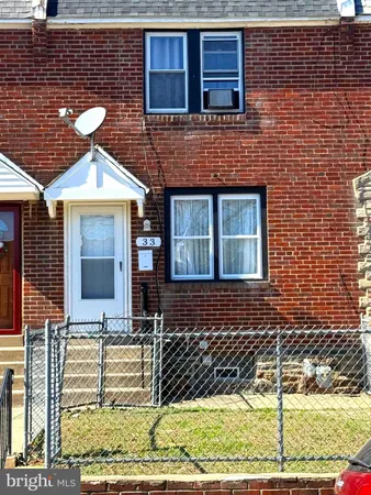 $215,000 | 33 Mermont Circle, Darby, PA 19023
