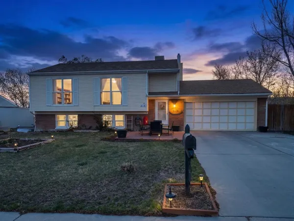 $317,000 | 916 Quincy Lane, Rock Springs, WY 82901