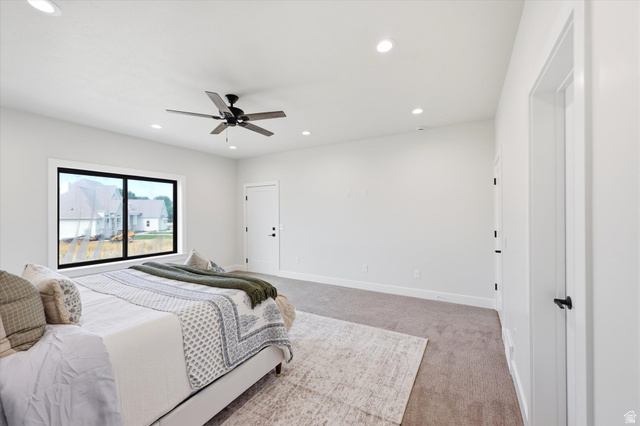 134 South Chamberlain Street Mapleton, UT 84664 - Photo 15 of 40 Primary suite with access to back deck.