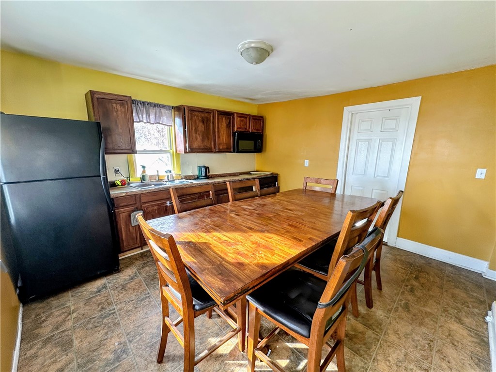 52 Harold Street Providence, RI 02908 - Photo 2 of 19