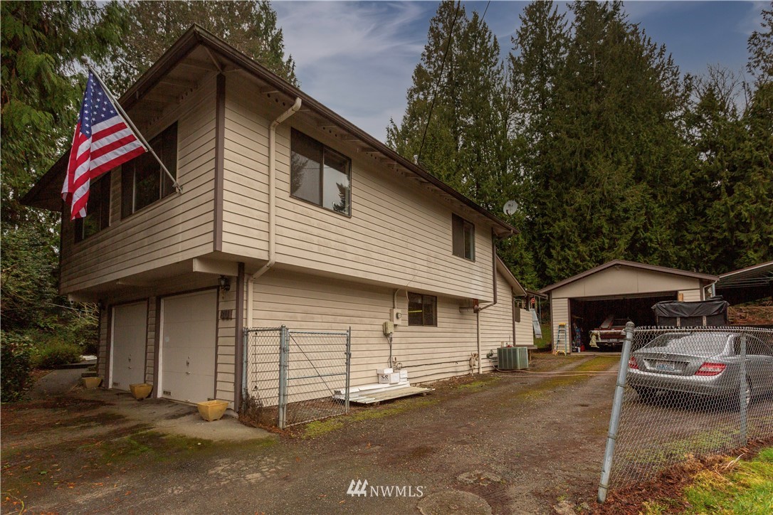 801 Duchess Road Bothell, WA 98012 - Photo 1 of 27