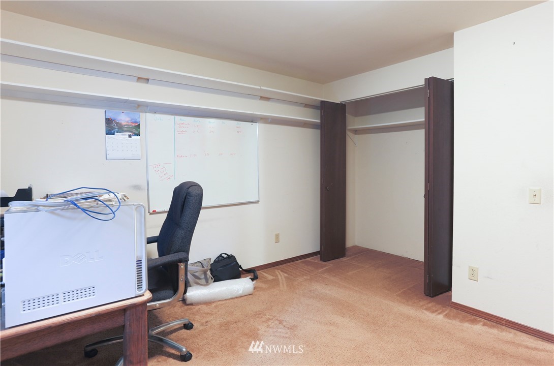 801 Duchess Road Bothell, WA 98012 - Photo 17 of 27