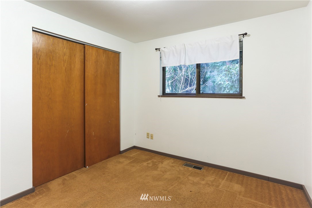 801 Duchess Road Bothell, WA 98012 - Photo 18 of 27