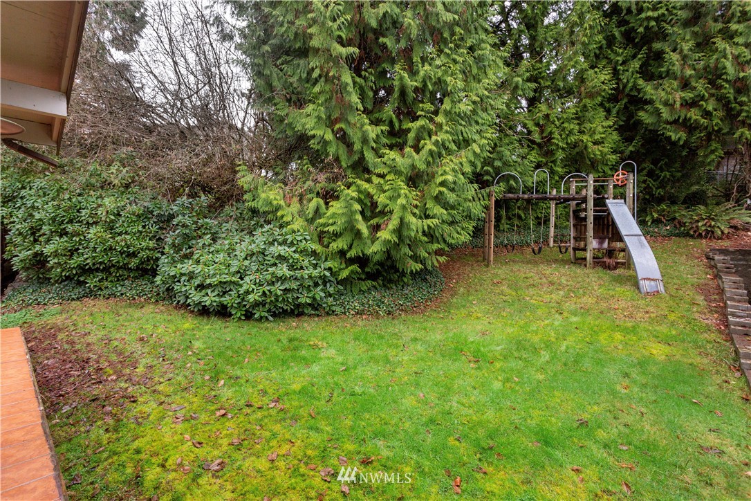 801 Duchess Road Bothell, WA 98012 - Photo 24 of 27