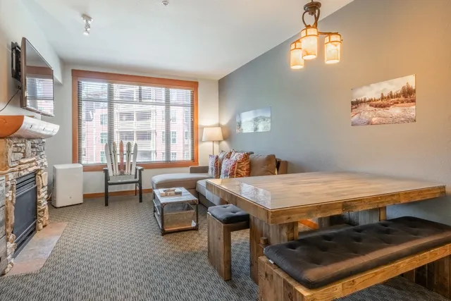 $1,130,000 | 6201 Minaret Road, Unit 2312, Mammoth Lakes, CA 93546