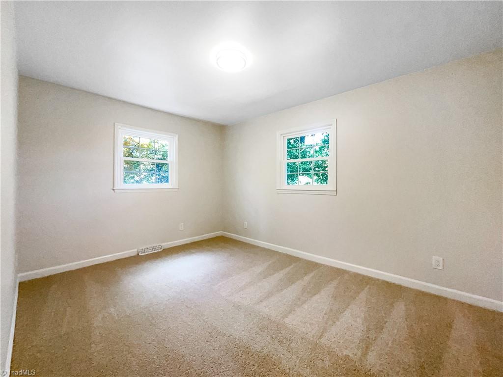 6815 Cecil Farm Road High Point, NC 27263 - Photo 5 of 25 Gallery Image 5