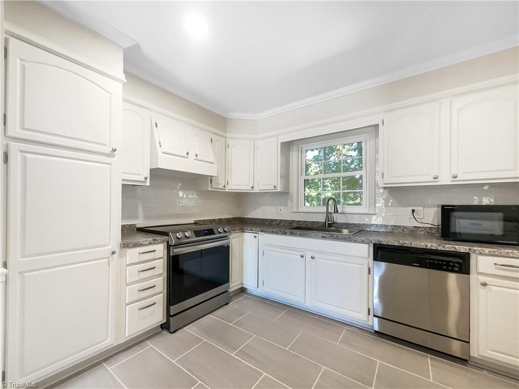 6815 Cecil Farm Road High Point, NC 27263 - Photo 10 of 25 Gallery Image 10