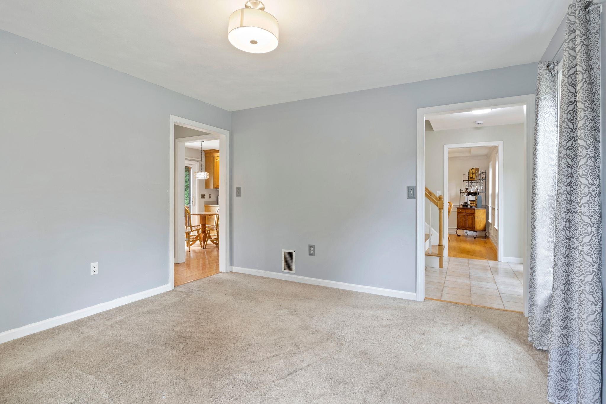 6 Dacotah Street Hampton, NH 03842 - Photo 16 of 53
