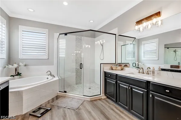 $679,900 | 3061 Scarlet Oak Place, North Fort Myers, FL 33903
