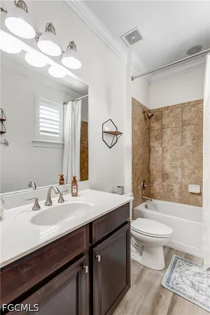$679,900 | 3061 Scarlet Oak Place, North Fort Myers, FL 33903