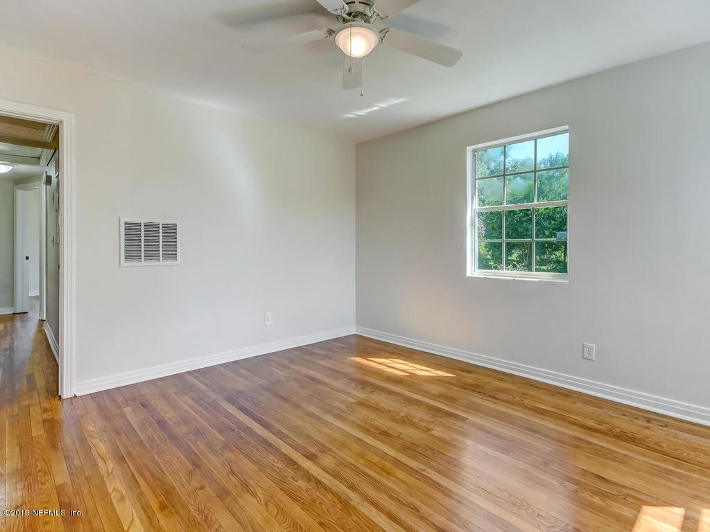 6803 May Apple Road Jacksonville, FL 32211 - Photo 12 of 61 6803 May Apple Rd Jacksonville-013-023-L