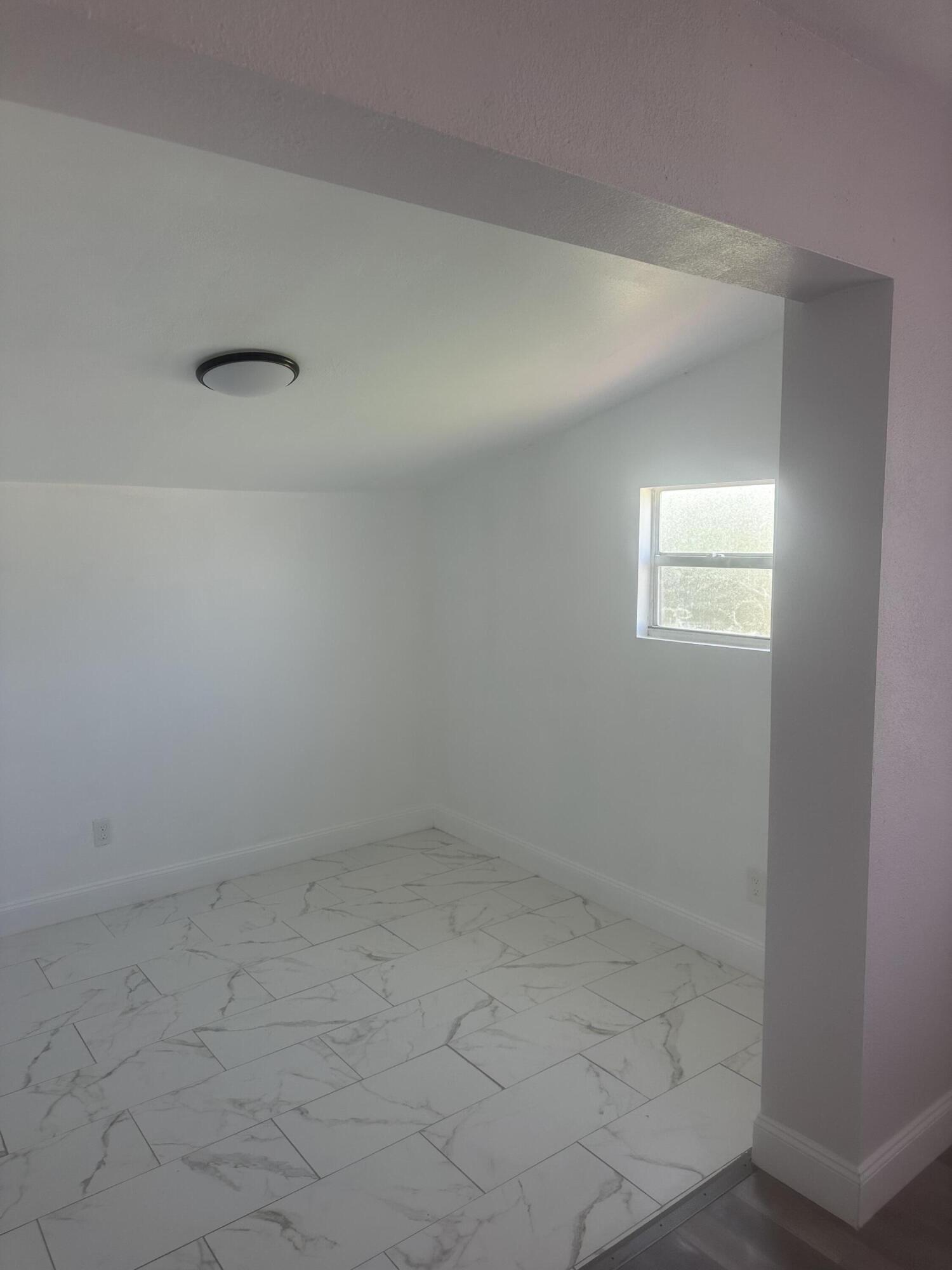 1210 Avenue R Riviera Beach, FL 33404 - Photo 16 of 22 IMG_6852