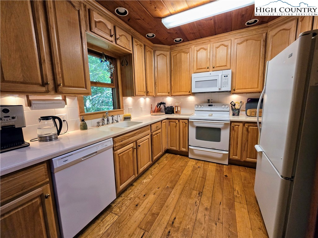 513 Calloway Road Boone, NC 28607 - Photo 6 of 43 Gallery Image 6