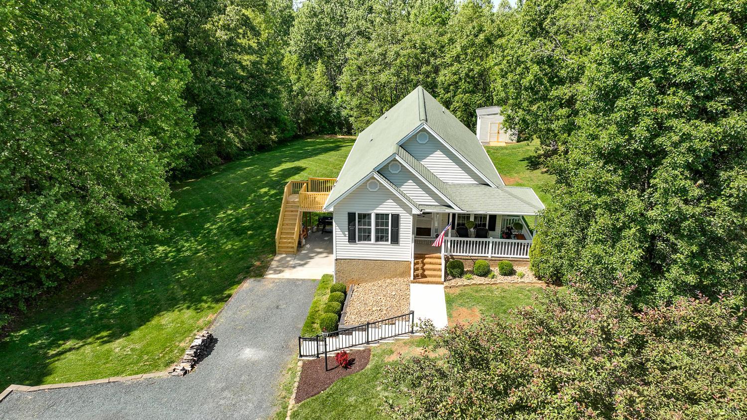 433 Stratford Road Concord, VA 24538 - Photo 5 of 84