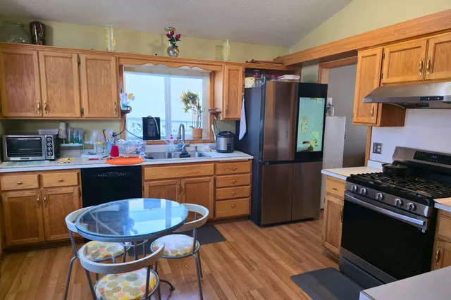 $480,000 | 8931 Prestwick Parkway, Brooklyn Park, MN 55443