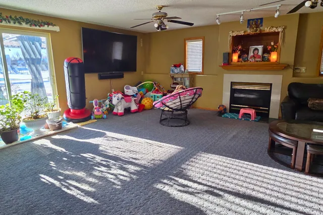 $480,000 | 8931 Prestwick Parkway, Brooklyn Park, MN 55443