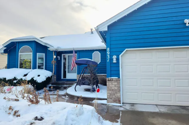 $480,000 | 8931 Prestwick Parkway, Brooklyn Park, MN 55443