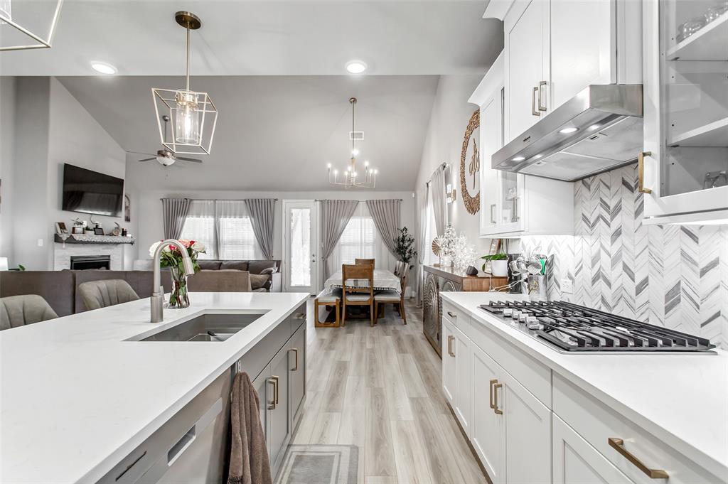 2437 Pinnacle Place Corinth, TX 76210 - Photo 12 of 40