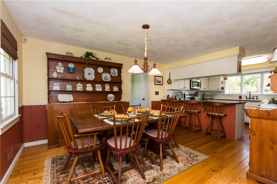 141 Evans Road Glocester, RI 02814 - Photo 9 of 40
