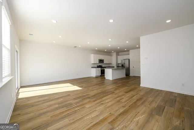 $2,650 | 2559 Adventure Way, Atlanta, GA 30360