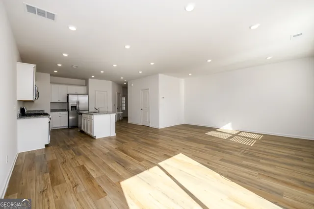 $2,650 | 2559 Adventure Way, Atlanta, GA 30360