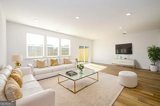 $2,650 | 2559 Adventure Way, Atlanta, GA 30360