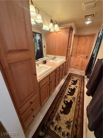 $900,000 | 310 Echo Lane, Las Vegas, NV 89124