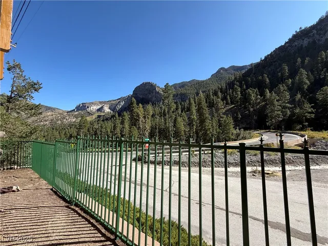 $900,000 | 310 Echo Lane, Las Vegas, NV 89124