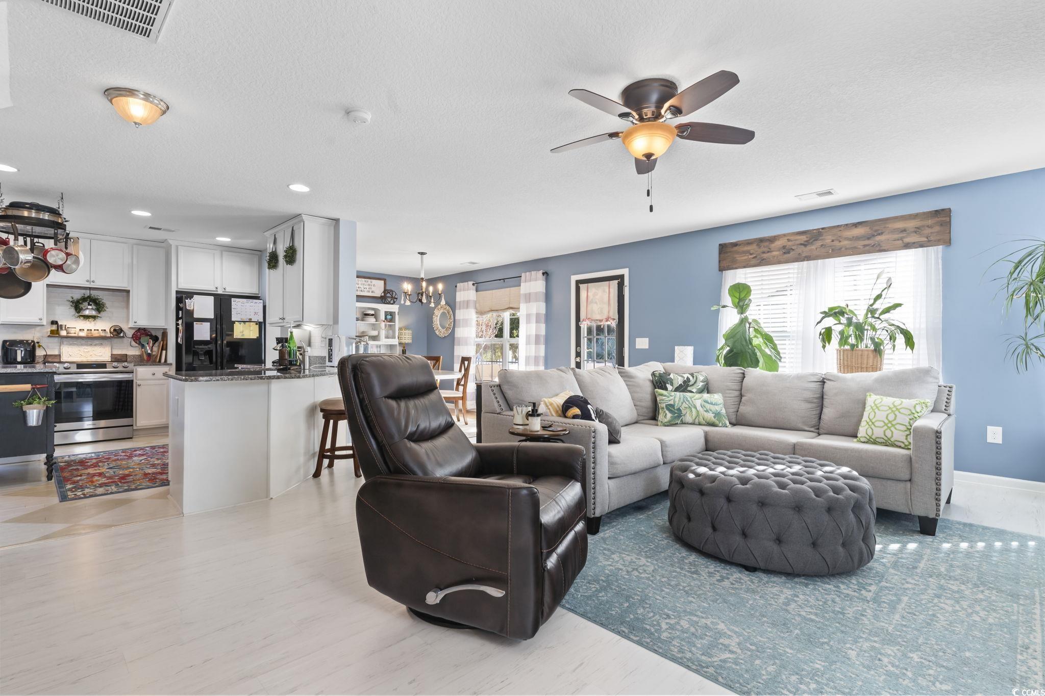 817 Old Castle Loop Road Myrtle Beach, SC 29579 - Photo 4 of 40 Gallery Image 4