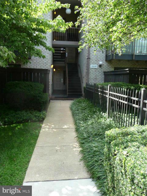 10024 Stedwick Road, Unit 303 Gaithersburg, MD 20886 - Photo 20 of 23 Exterior (Front)