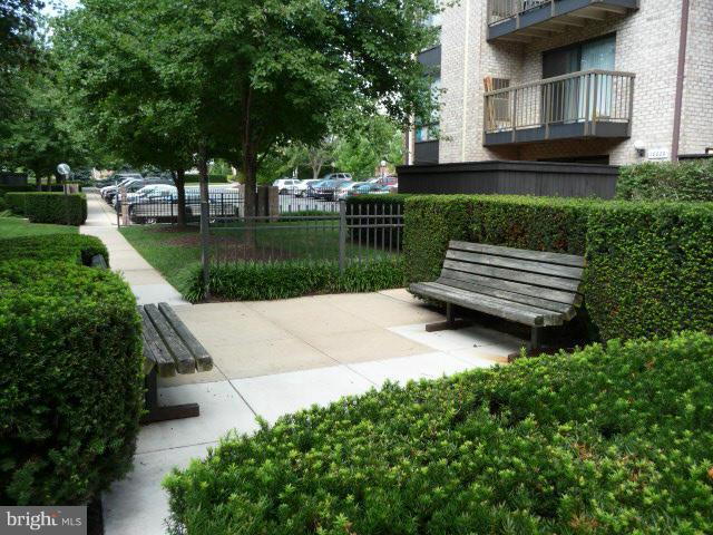 10024 Stedwick Road, Unit 303 Gaithersburg, MD 20886 - Photo 21 of 23 Exterior (General)