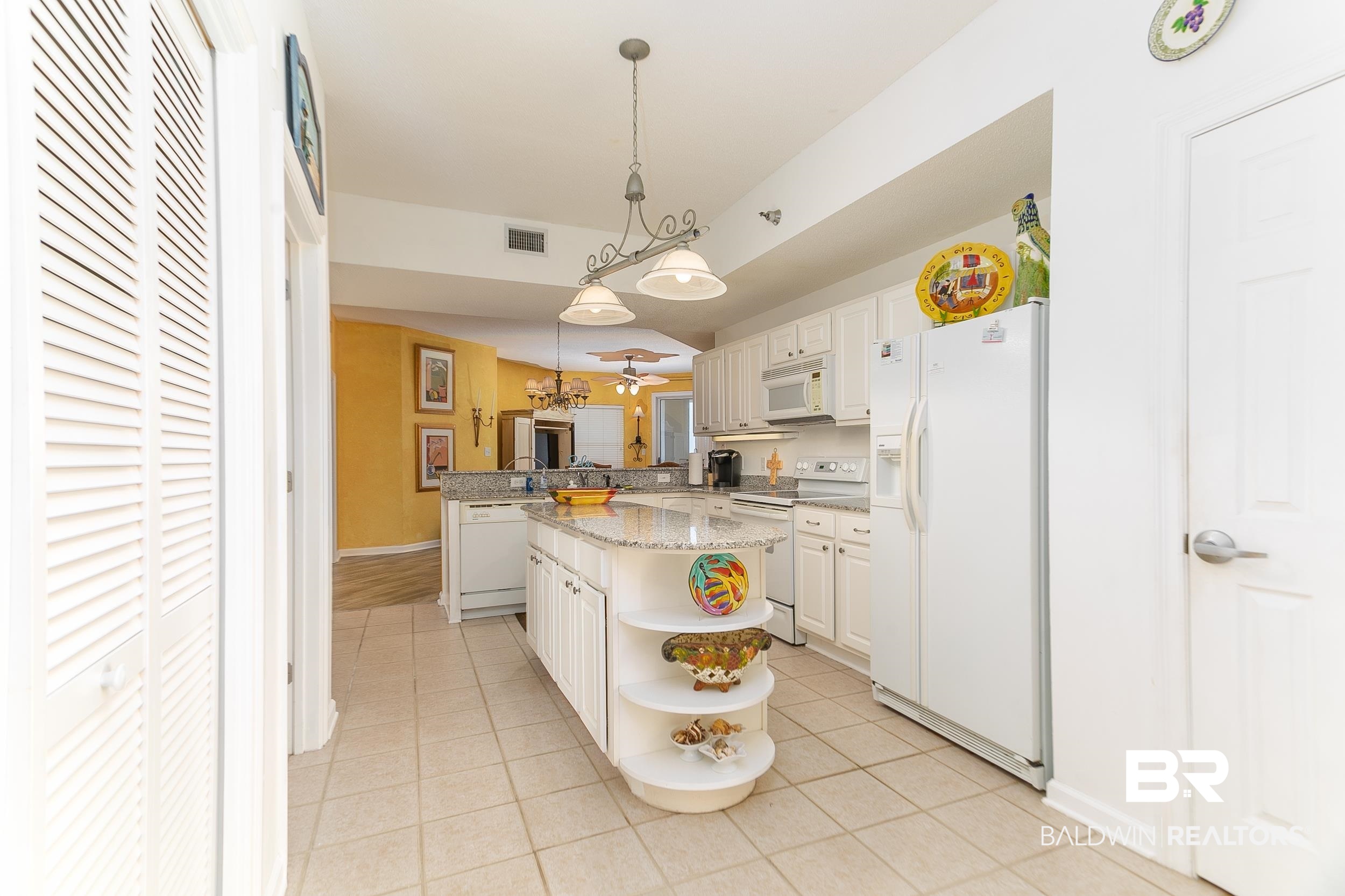 27282 Canal Road, Unit 501 Orange Beach, AL 36561 - Photo 22 of 50 Kitchen