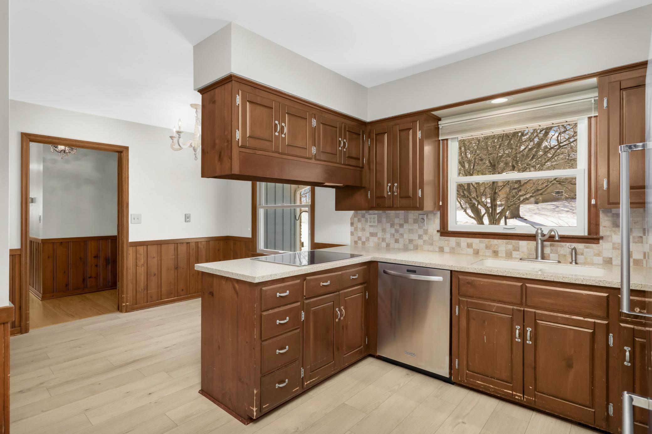 4030 Wasatch Lane Golden Valley, MN 55422 - Photo 7 of 36