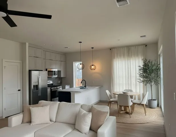 $799,000 | 1736 Bunche Road, Unit B1, Austin, TX 78721