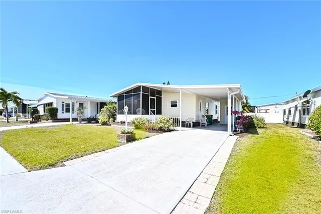 $1,600 | 192 Oceans Boulevard, Unit 192, Naples, FL 34104