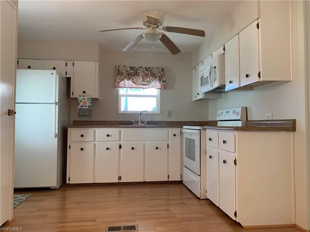 $1,600 | 192 Oceans Boulevard, Unit 192, Naples, FL 34104