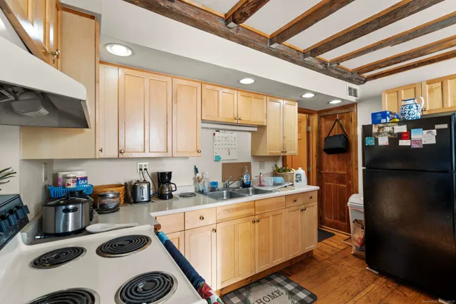 $1,700,000 | 168 Main Street, Deep River, CT 06417