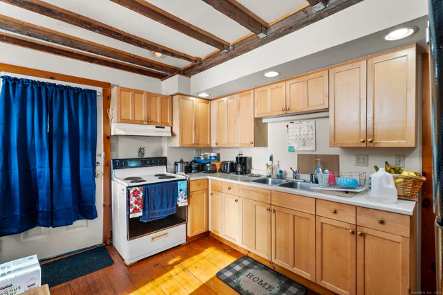 $1,700,000 | 168 Main Street, Deep River, CT 06417