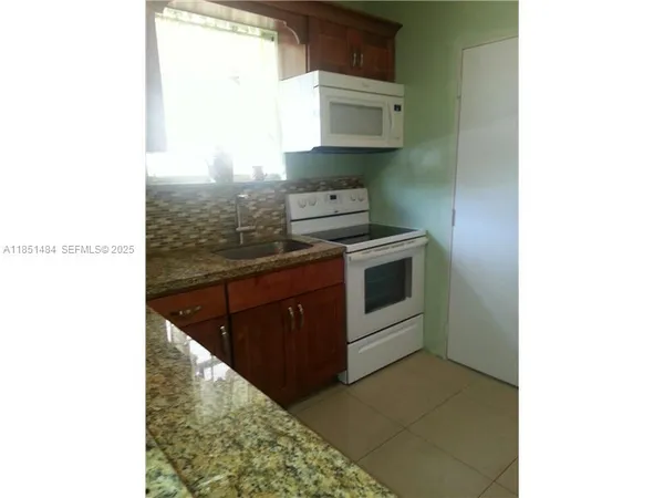 $799,900 | 321 Northwest 13th Avenue, Miami, FL 33125