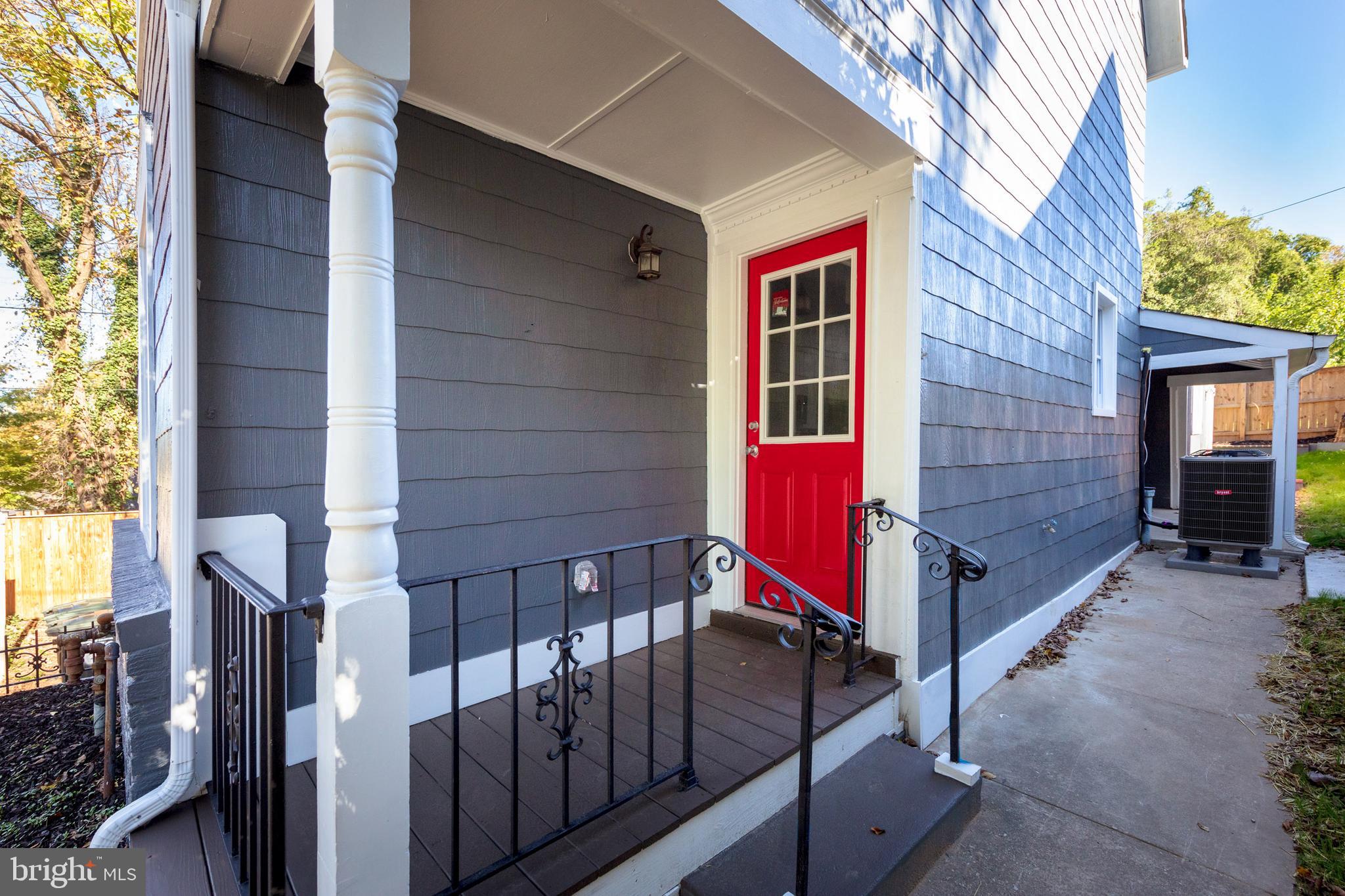 2016 16th Street Southeast Washington, DC 20020 - Photo 2 of 18 Front Porch
