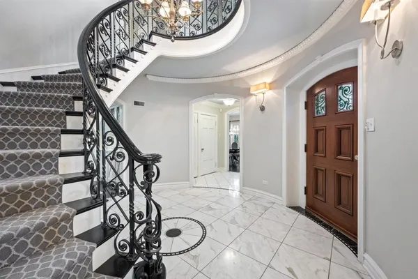 a view of entryway and hall