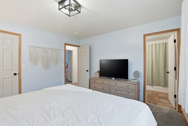 $450,000 | 8015 South W Terrace Drive, Cheney, WA 99004