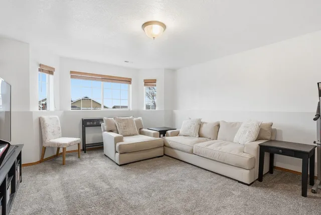 $450,000 | 8015 South W Terrace Drive, Cheney, WA 99004